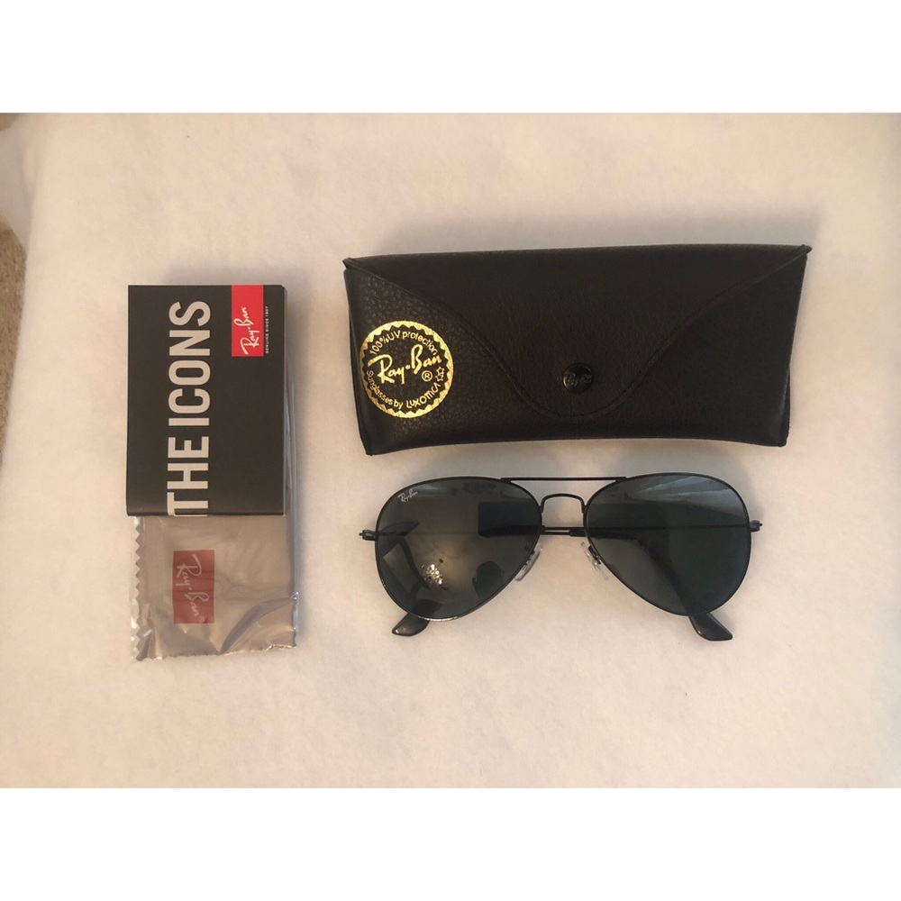 Ray-Ban Aviators (sunglasses only)